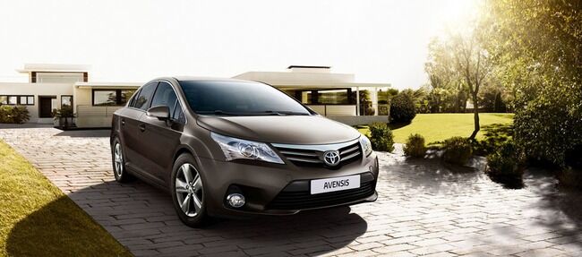 Toyoya Avensis 2014