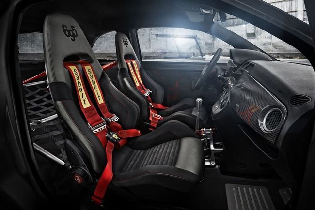 Abarth 695 Biposto 2014 interior 02