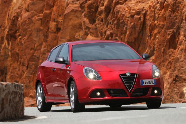 Alfa Romeo Giulietta Quadrifoglio Verde 2014 12