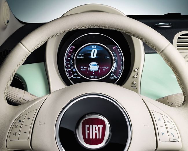 Fiat 500 2014 interior 05