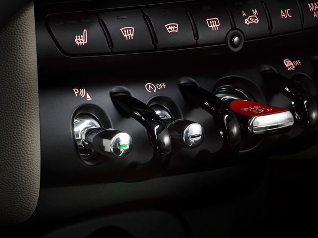 MINI Cooper S F56 2014 01