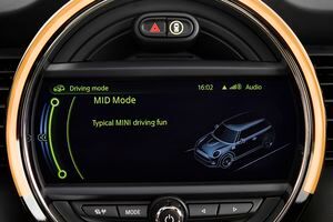 MINI Cooper S F56 2014 36