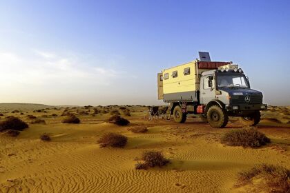 De luna de miel con un Mercedes Unimog
