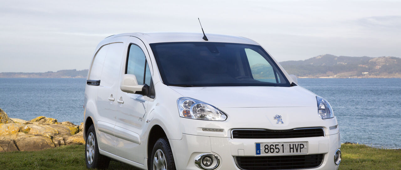 Todas las noticias de coches en un solo portal: Pruebas, fotos, vídeos, informes...