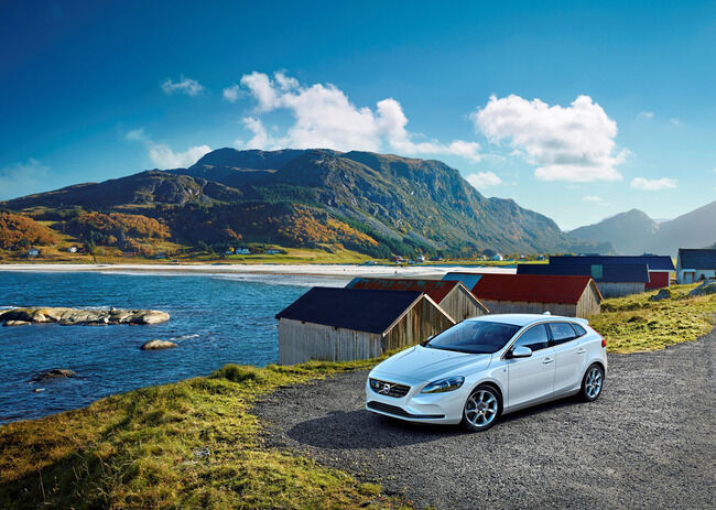 Volvo V70 Ocean Race 2014 01