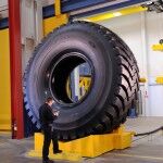 Neumatico Gigante Goodyear 63 Pulgadas 1 150x150