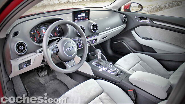 Audi_A3_1.8_TFSI_quattro_Stronic_12