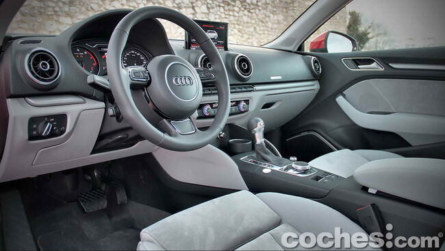 Audi_A3_1.8_TFSI_quattro_Stronic_31