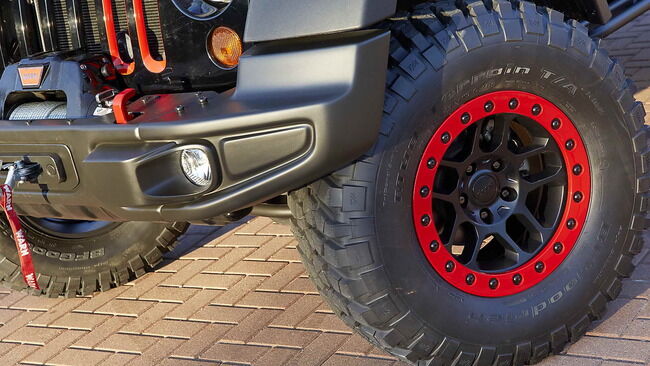 Jeep_Wrangler_Level_Red_04