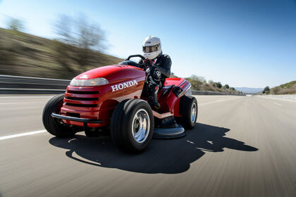 Honda Mean Mower, el cortacésped mas rápido del mundo