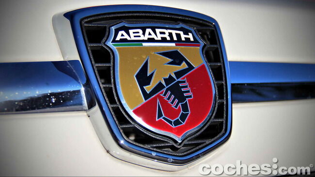 Abarth_595C_Turismo_08