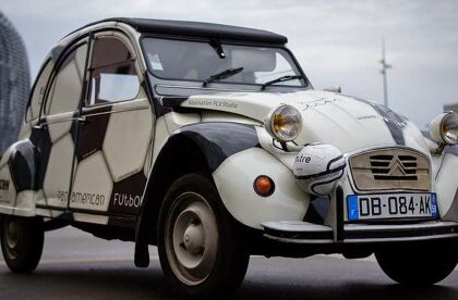 De Canadá a Brasil en un Citroën 2 CV para ver el Mundial