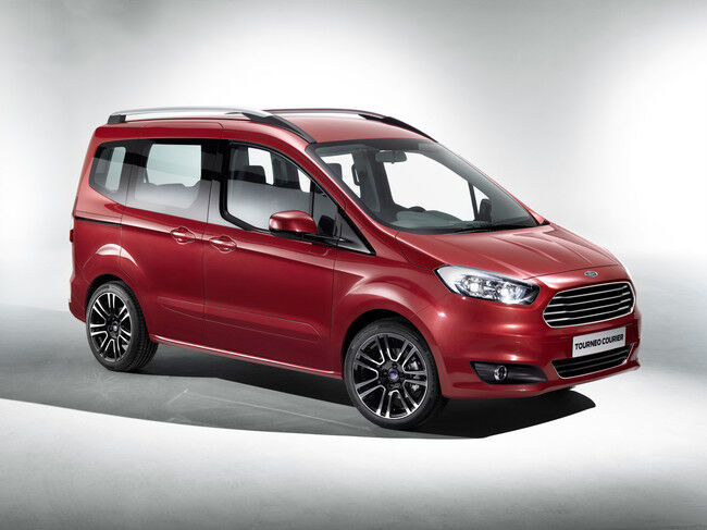 Ford Tourneo Courier 2014 03 650x487