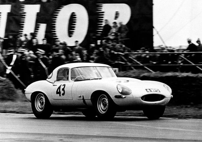 Jaguar E-Typ Lighweight 1964 04