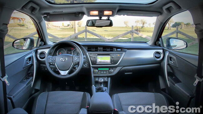 Toyota_Auris_130_Active_38