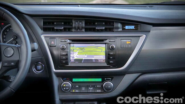 Toyota_Auris_130_Active_49