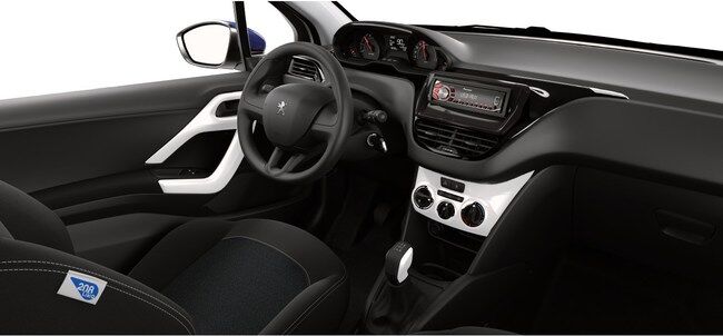 Peugeot 208 Like 2014 interior 01