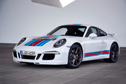 El Porsche 911 se viste de Martini Racing para Le Mans