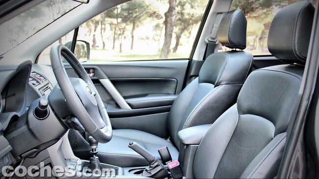 Subaru_Forester_2.0D_08