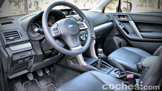 Subaru_Forester_2.0D_16