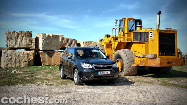 Subaru_Forester_2.0D_42