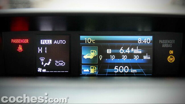 Subaru_Forester_2.0D_49