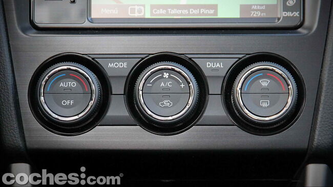 Subaru_Forester_2.0D_51