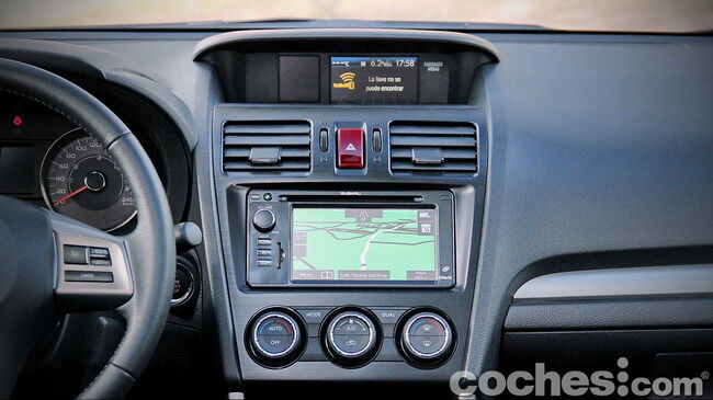 Subaru_Forester_2.0D_56