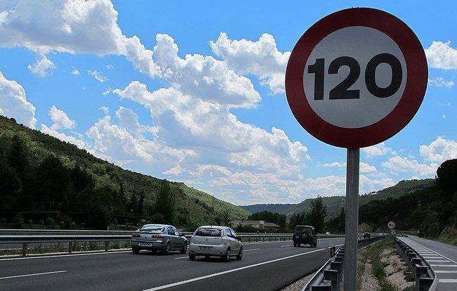 limite velocidad 120 km