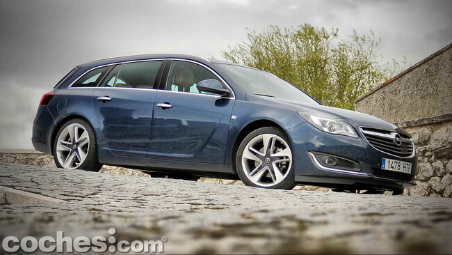 Opel Insignia Sports Tourer EcoFLEX 01 650x366