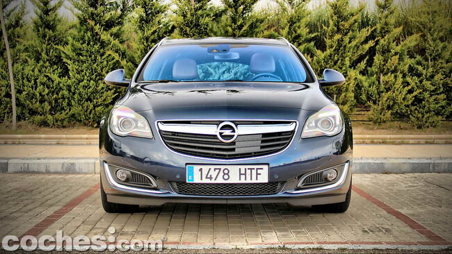 Opel_Insignia_Sports_Tourer_ecoFLEX_07
