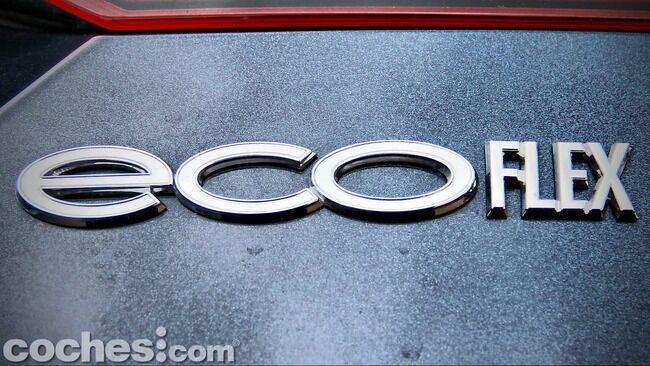 Opel_Insignia_Sports_Tourer_ecoFLEX_40