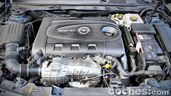 Opel_Insignia_Sports_Tourer_ecoFLEX_51