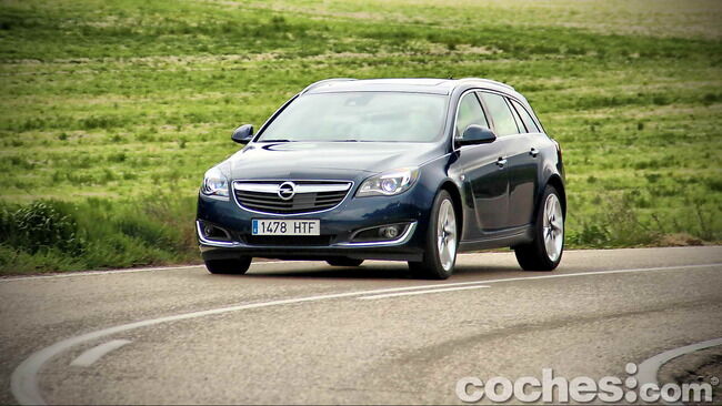 Opel Insignia Sports Tourer EcoFLEX 64 650x366