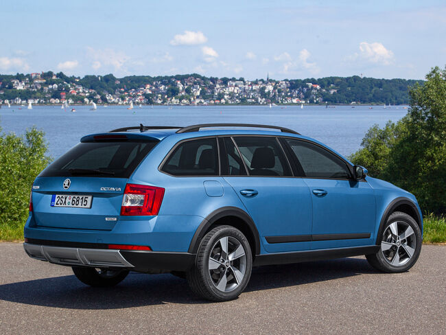 Skoda Octavia Scout 2014 08