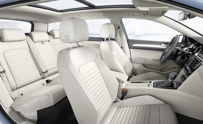 Volkswagen Passa 2015 interior 04