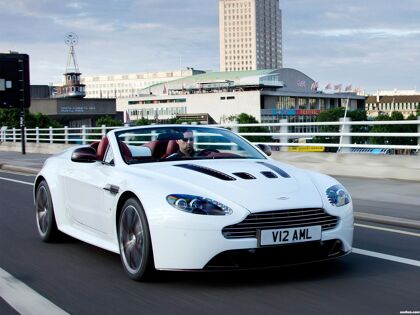 Aston Martin V12 Vantage Roadster 2012