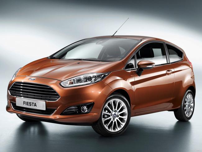 ford_fiesta-3-door-2013_r5
