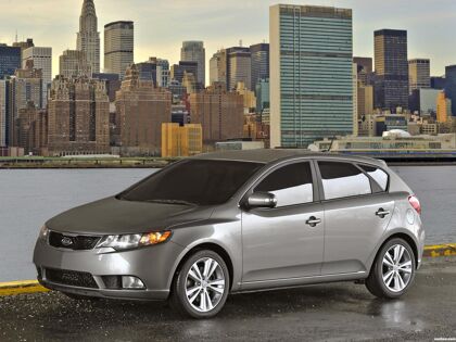 Kia Forte 5 door Hatchback 2010