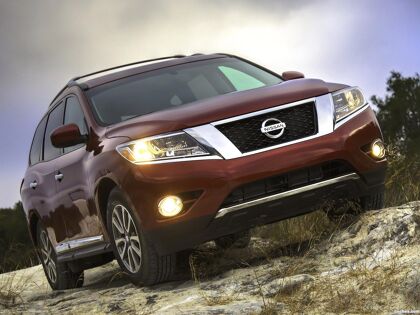 Nissan Pathfinder R52 USA 2013