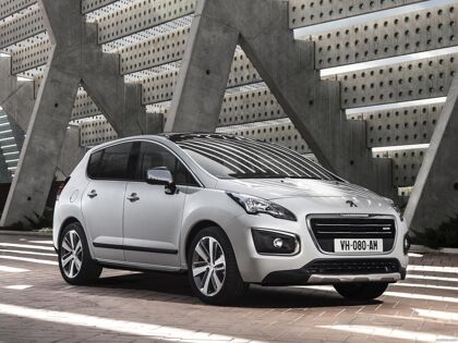 Peugeot 3008 Hybrid4 2013