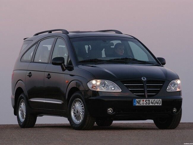 ssangyong_rodius_r8