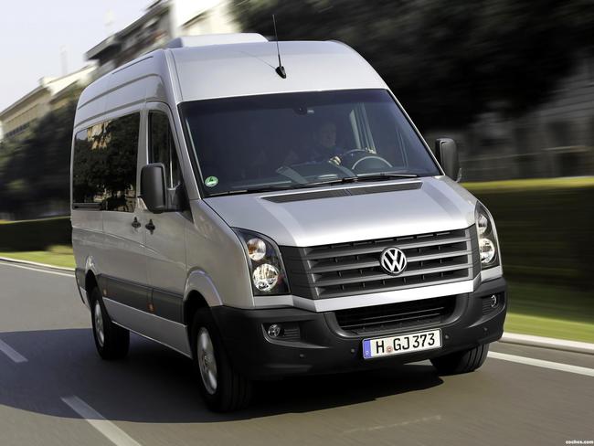 Volkswagen Crafter High Roof Bus 2011 R2 650x488