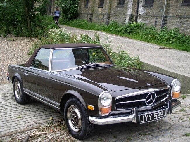 Mercedes-SL-280-pagoda