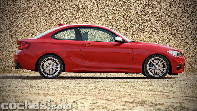 BMW_M235i_06