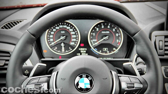 BMW_M235i_23