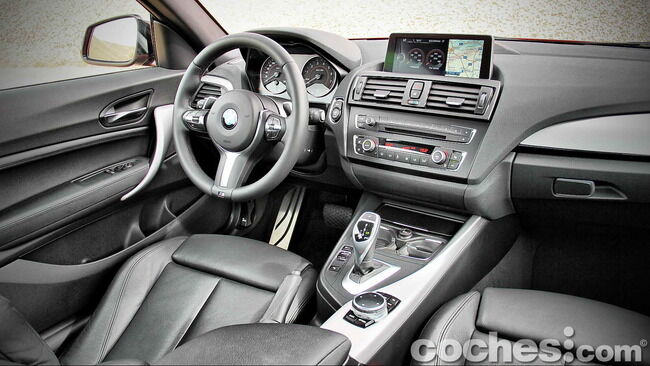 BMW_M235i_28