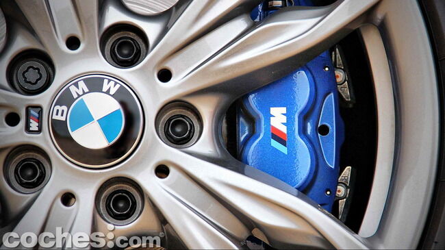 BMW_M235i_38
