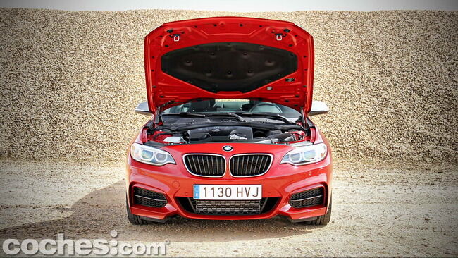 BMW_M235i_39