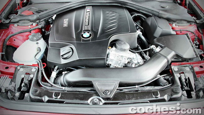 BMW_M235i_42